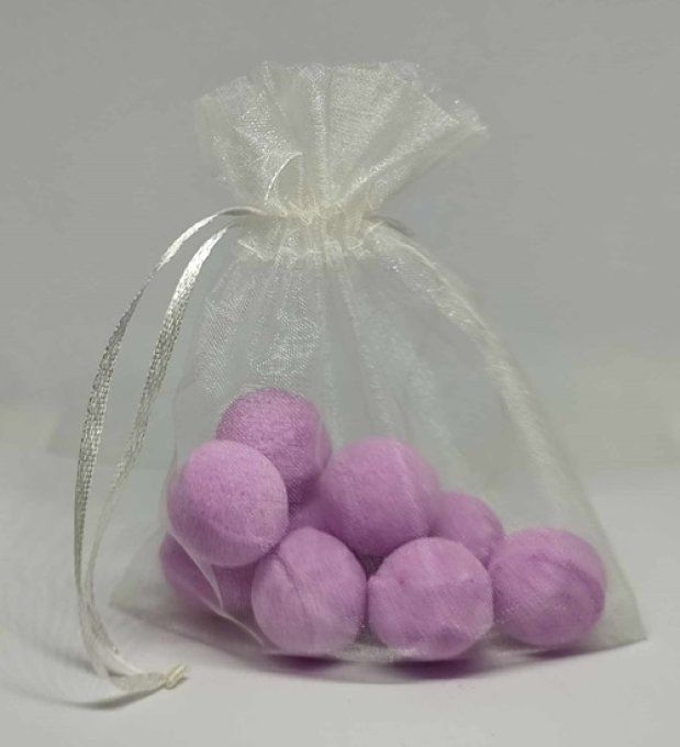 9 mini billes framboise en sachet organza